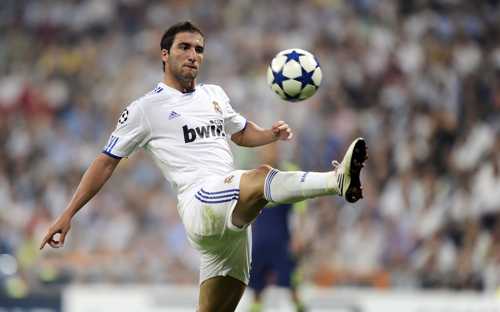 克罗地亚队在巴黎奥运会手球比赛中展现出强大的远射能力，克罗地亚第一射手